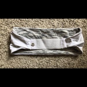 Lululemon Fringe Fighter Headband